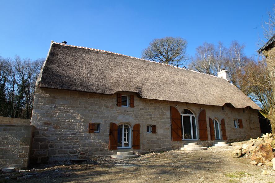 Joints de pierres sur longère